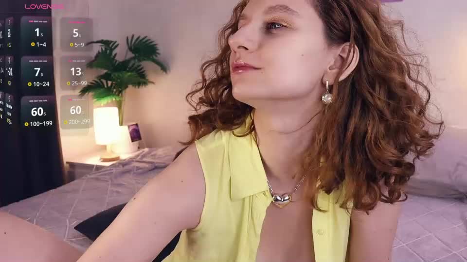 mia_frizz Adult Chat August 5, 2026