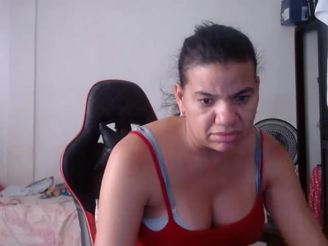 ariannaloovel Adult Chat August 6, 2026