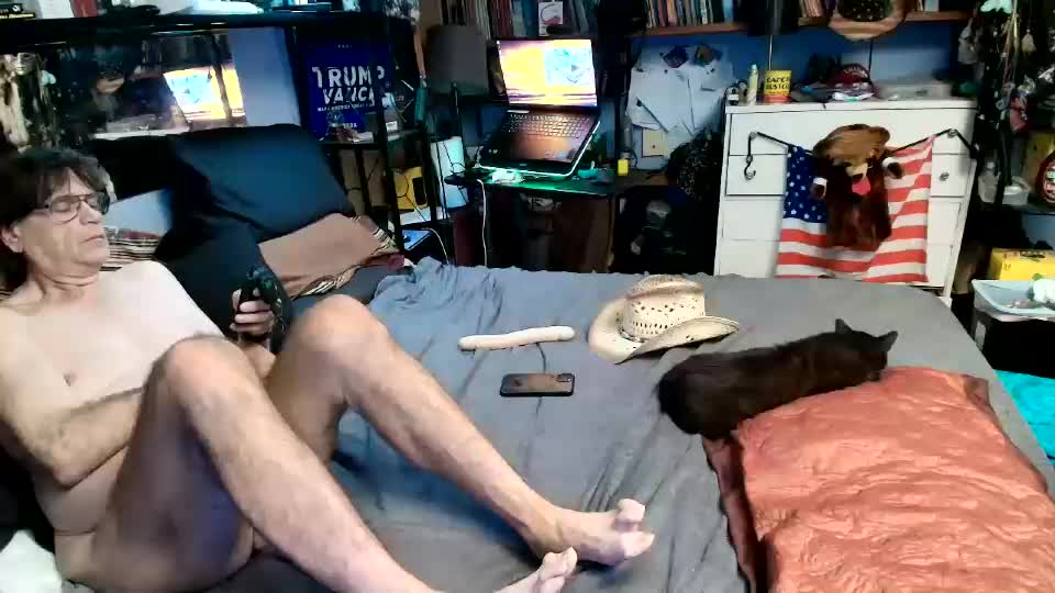 pink_black Adult Chat August 6, 2026