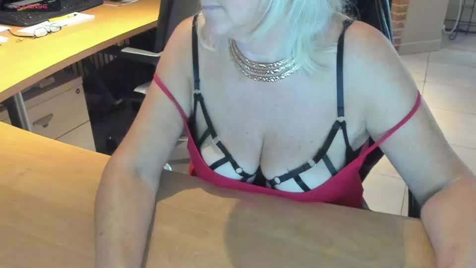 tammy4camfun Adult Chat August 6, 2026
