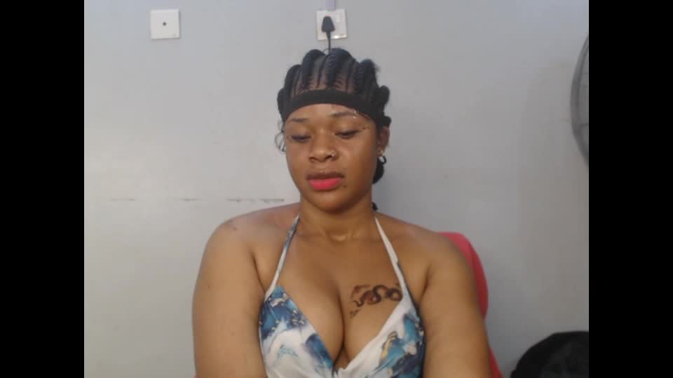 chocox_petitqueen Adult Chat August 6, 2026