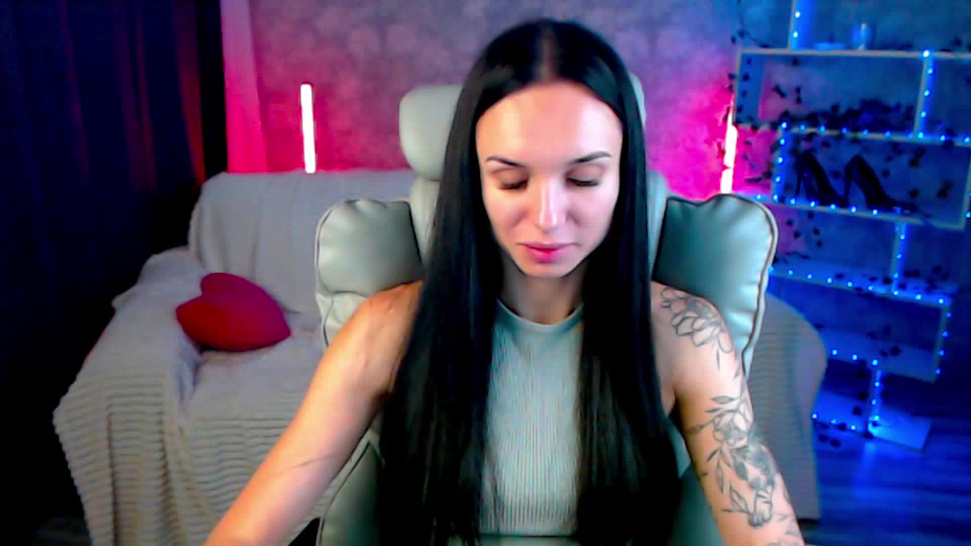 NicoleMerz Adult Chat August 6, 2026