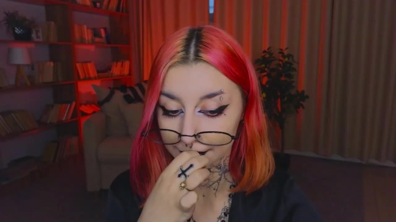 MistressMarcelline Adult Chat August 6, 2026