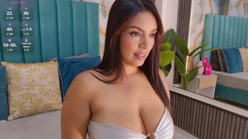 velvet_carter Adult Chat August 6, 2026