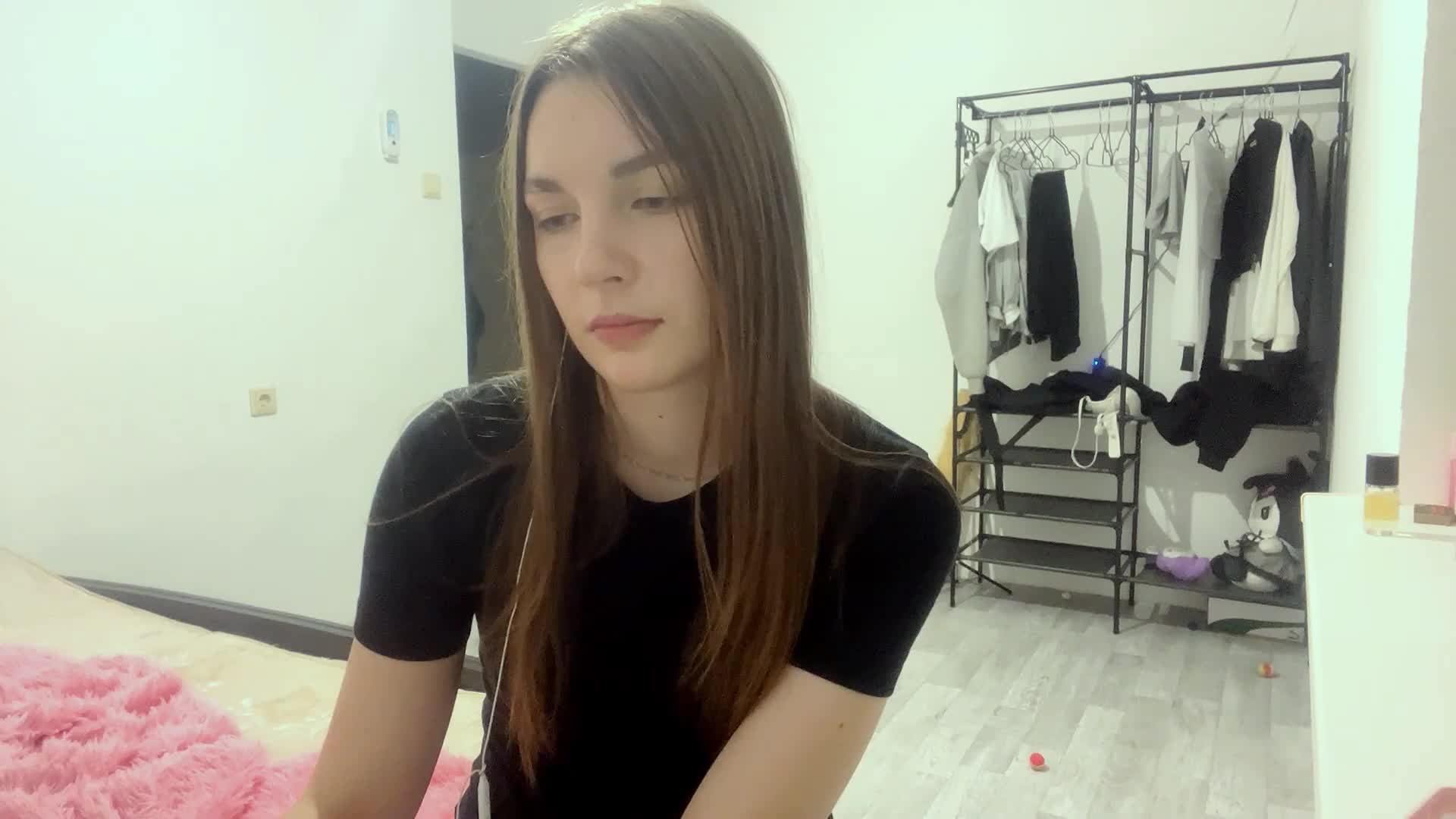 EveliaShimaoka Adult Chat August 6, 2026