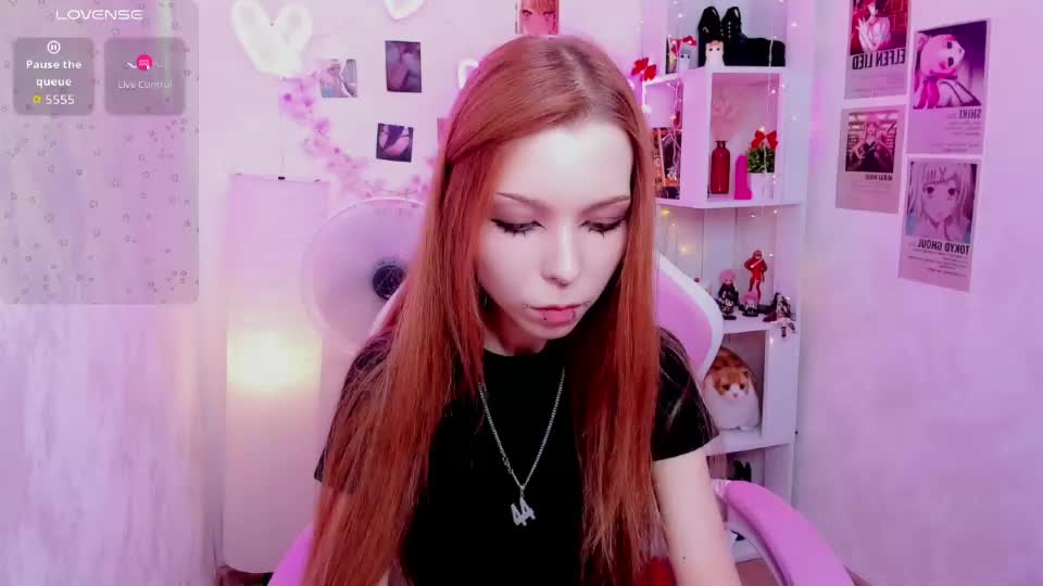 star_tarra Adult Chat August 6, 2026