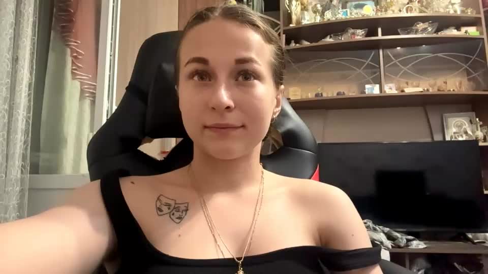 marlenahuit Adult Chat August 6, 2026