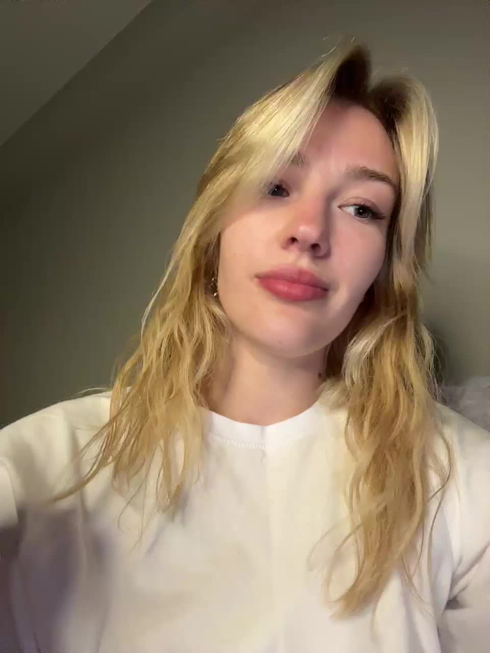 AlinnaAnnila Adult Chat August 6, 2026