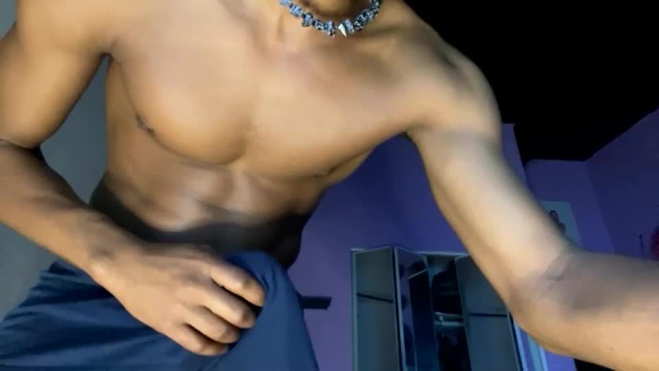 trillahung Adult Chat August 6, 2026
