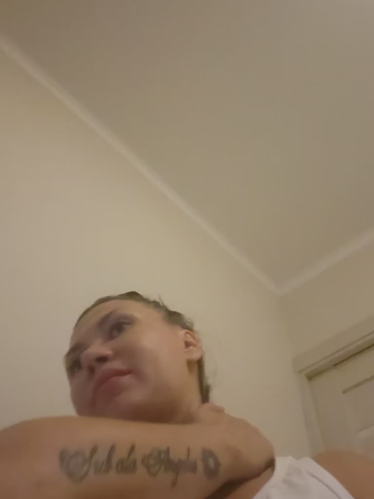 RoxySexy Adult Chat August 6, 2026