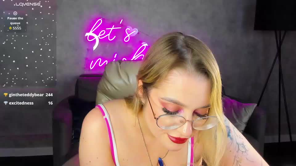daisy_beckerr Adult Chat August 7, 2026