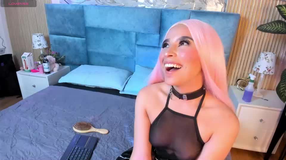 delphine_doll Adult Chat August 7, 2026