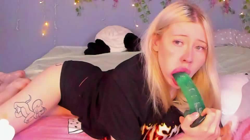 lillie_berry Adult Chat August 6, 2026
