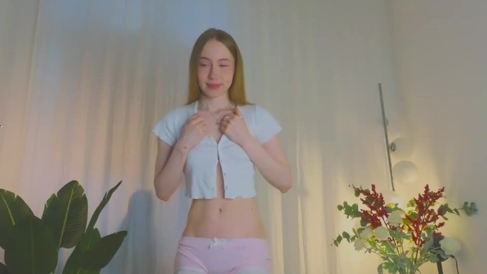 cuute_angell Adult Chat August 7, 2026