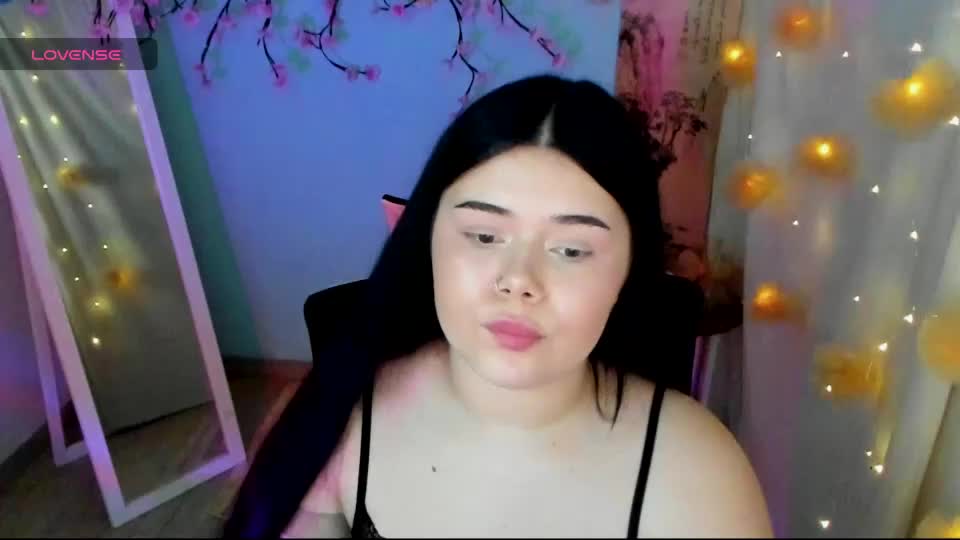 naomivibes Adult Chat August 6, 2026