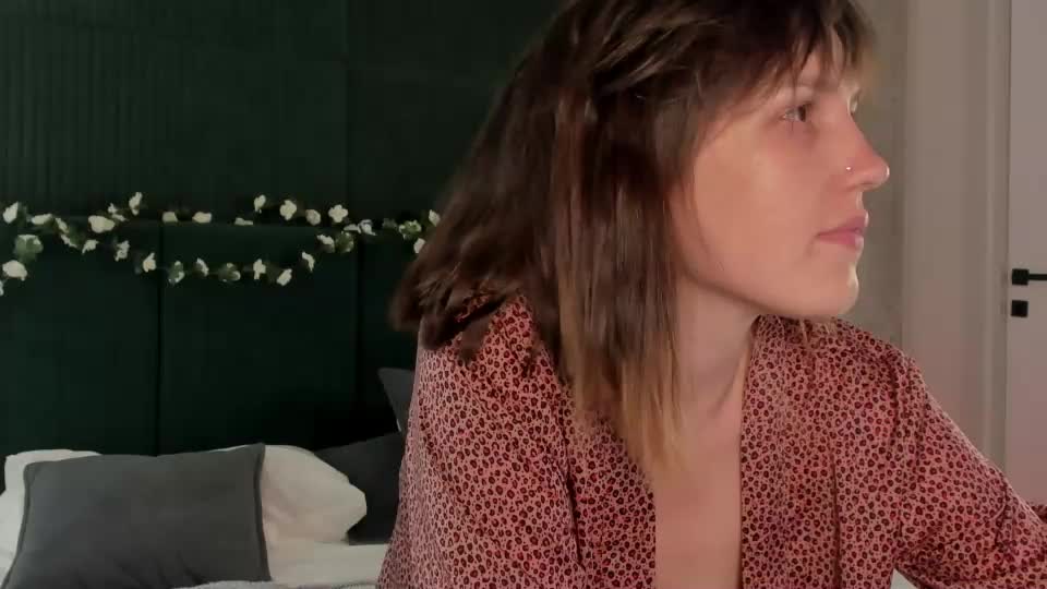 emilia_cross Adult Chat August 6, 2026