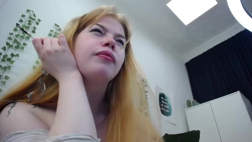mary_elle Adult Chat August 7, 2026