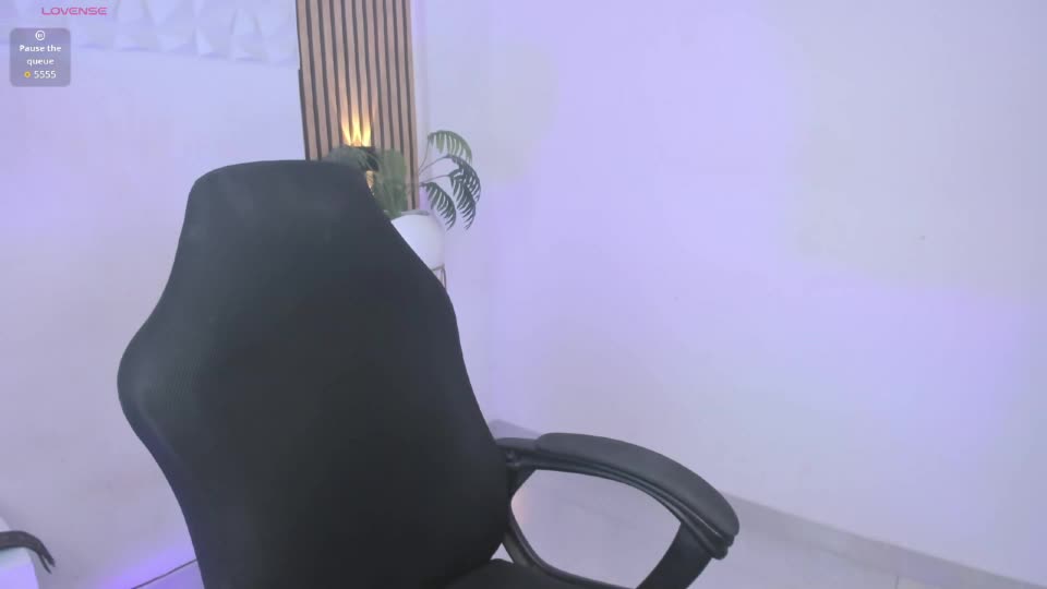 valeria_acosta_ Adult Chat August 6, 2026