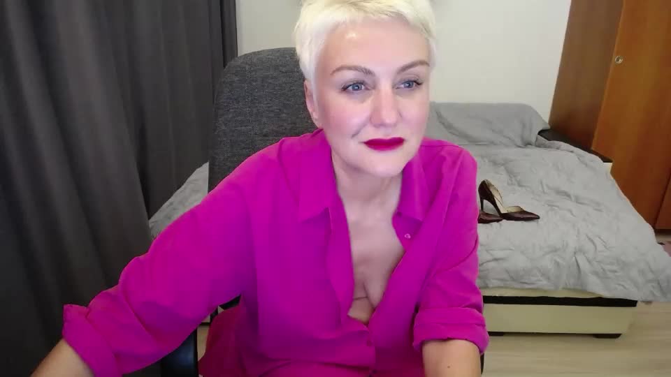 women_pleasures Adult Chat August 6, 2026