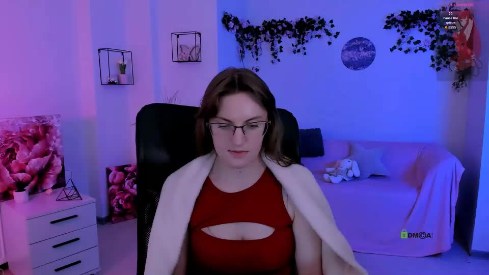 nikol_kitt Adult Chat August 6, 2026