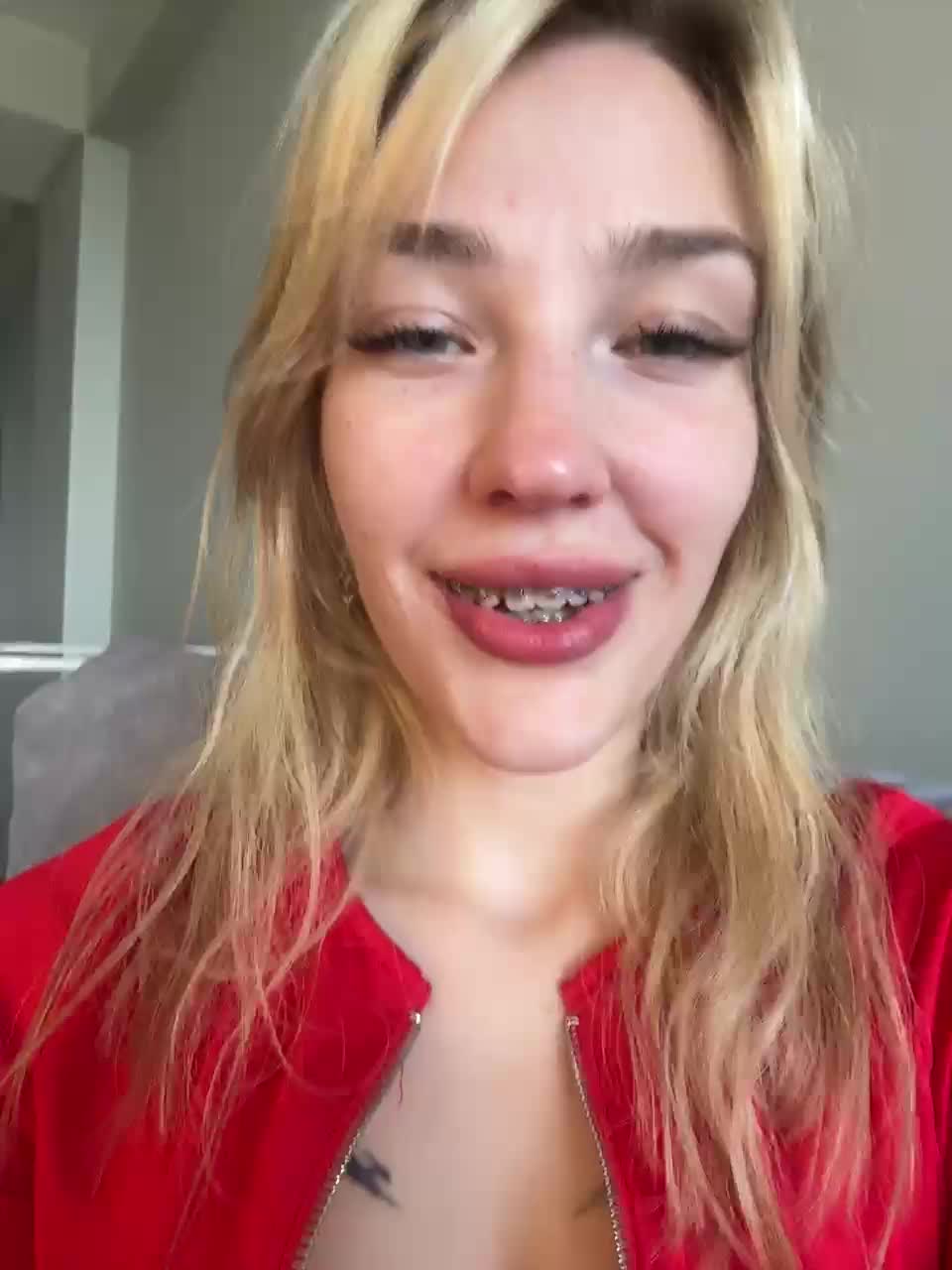 AlinnaAnnila Adult Chat August 6, 2026