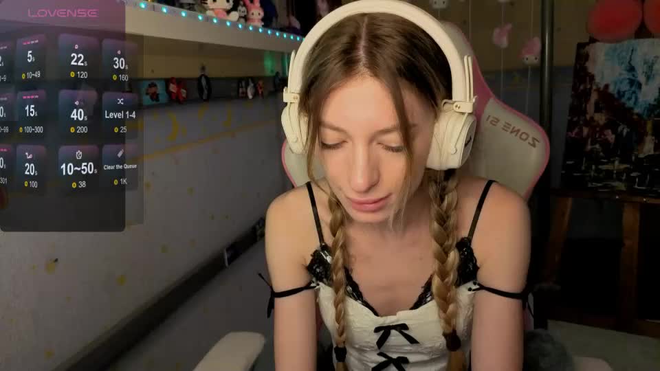miamooonn Adult Chat August 7, 2026