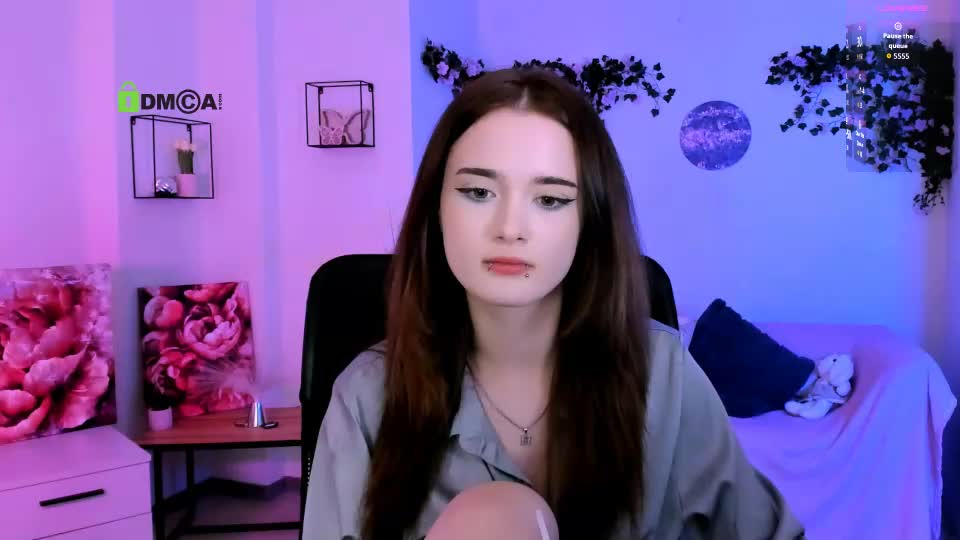 luna_berryy Adult Chat August 7, 2026