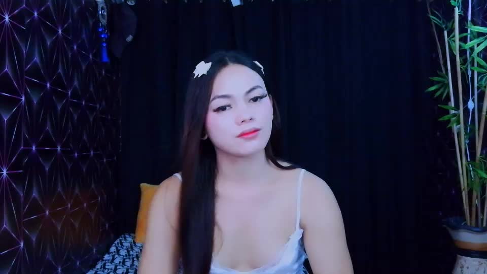 urhot_maxine Adult Chat August 7, 2026