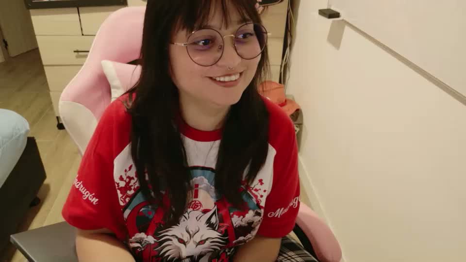 iam_zoechan Adult Chat August 7, 2026