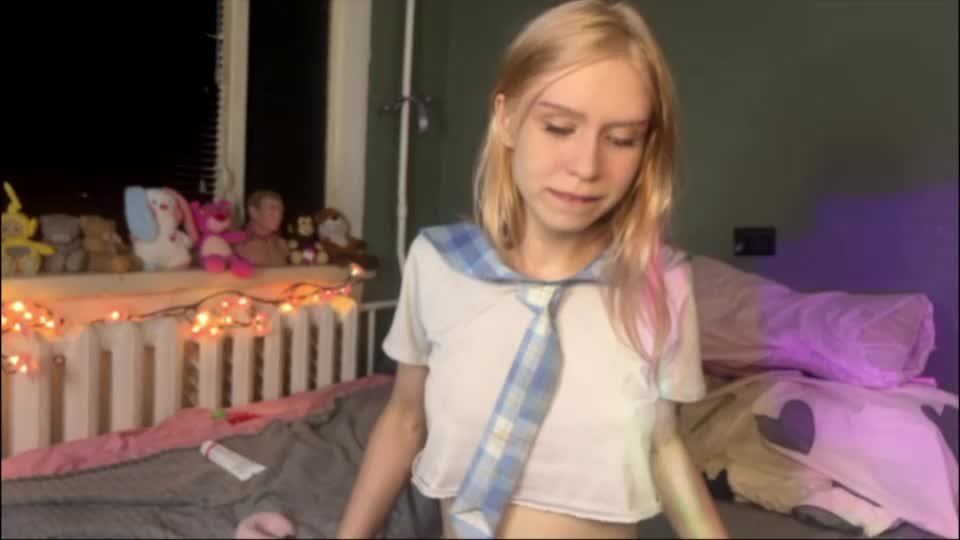 sexy_cute18 Adult Chat August 7, 2026