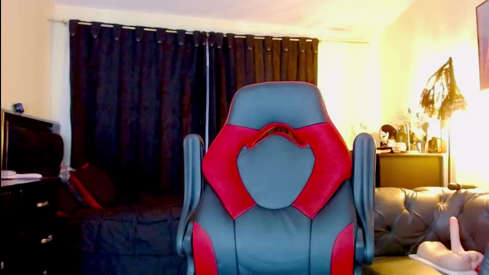 mistresslombana_666 Adult Chat August 8, 2026