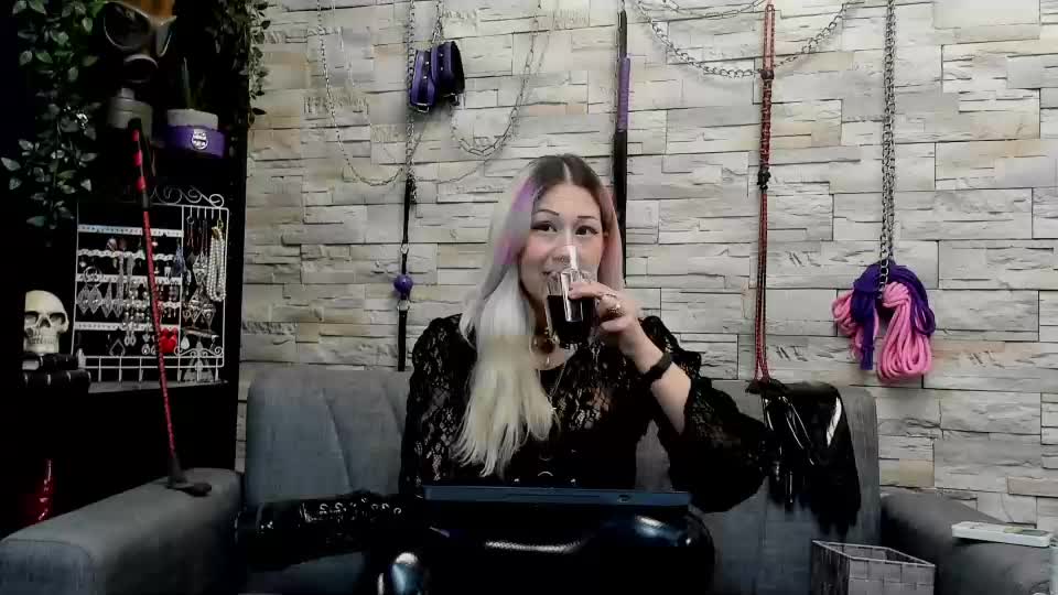 miss_kaz Adult Chat August 7, 2026