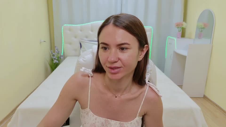 kiaracriegs Adult Chat August 7, 2026