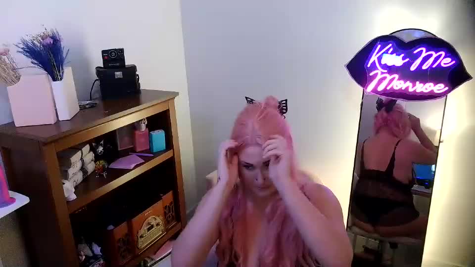 kiss_me_monroe Adult Chat August 8, 2026