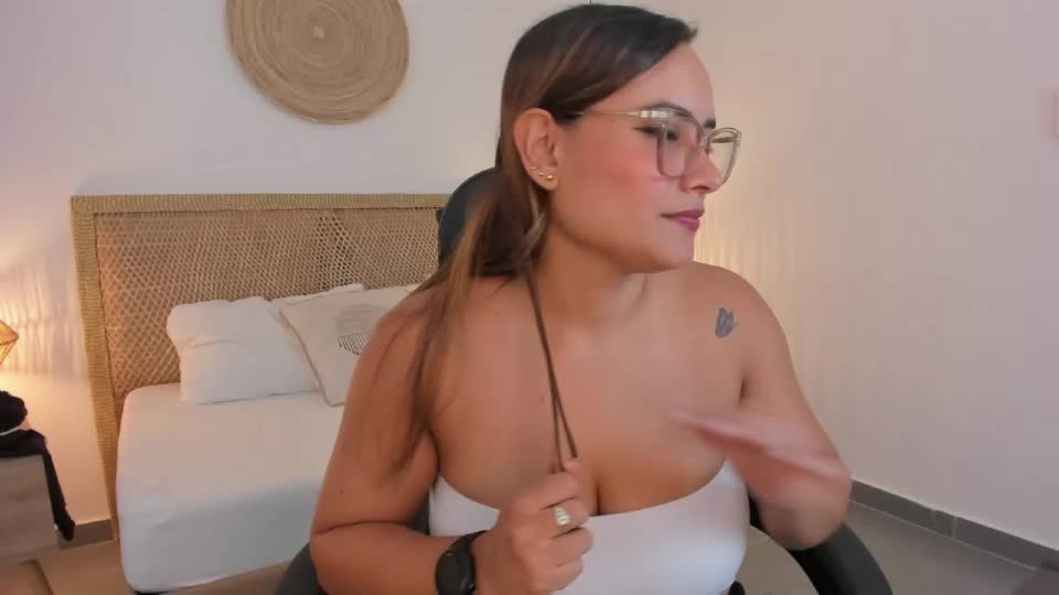 zoe_danae_ Adult Chat August 8, 2026