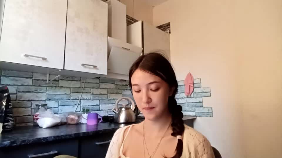 elouisevallian Adult Chat August 8, 2026