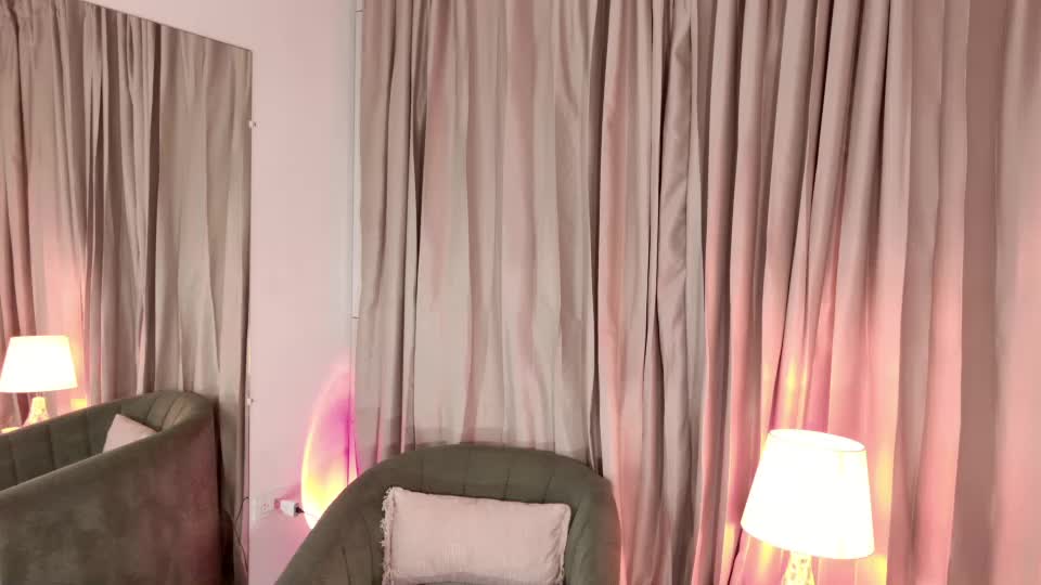 vicky_kittyy Adult Chat August 8, 2026