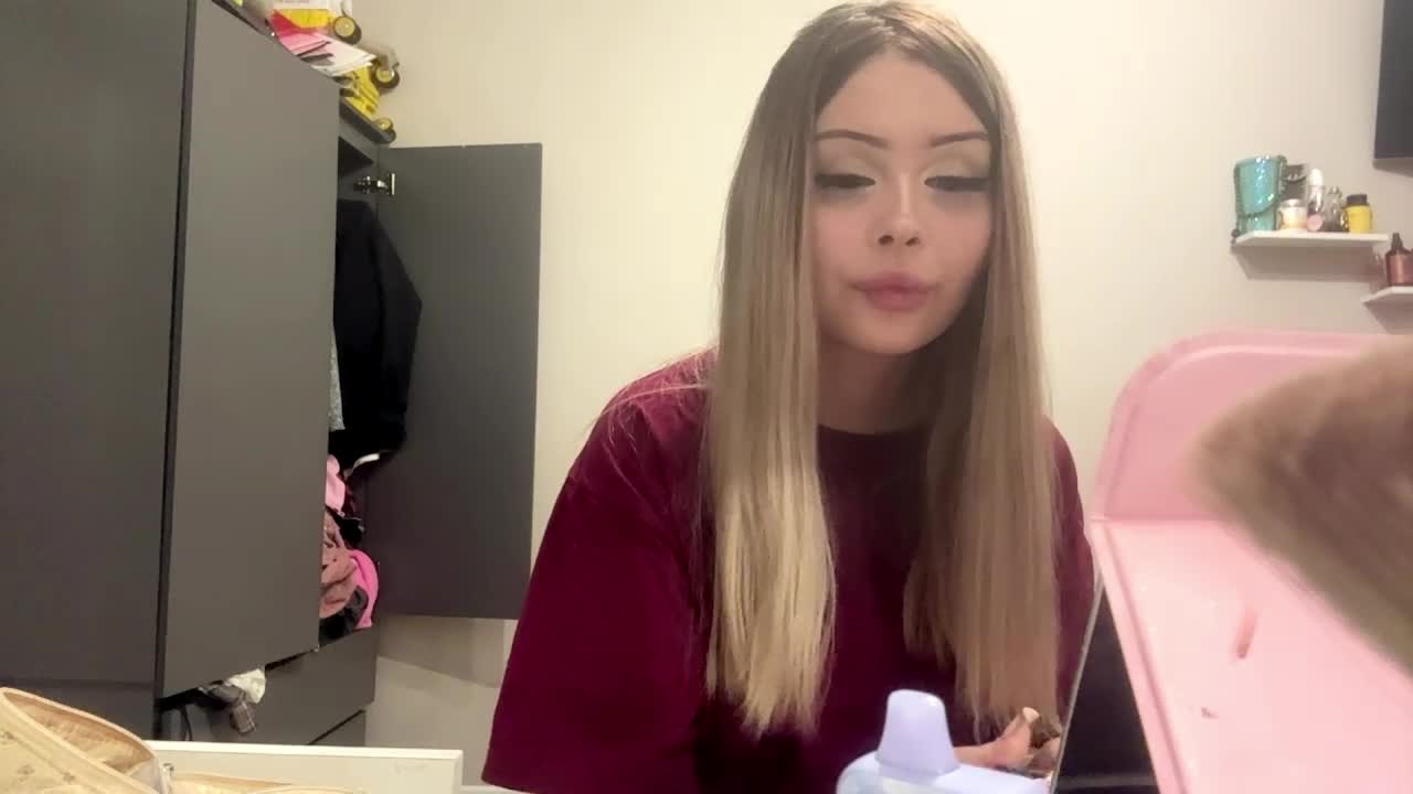 AngelenaBuote Adult Chat August 7, 2026