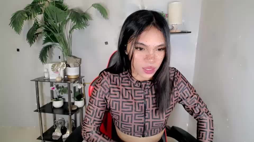 yumiexx Adult Chat August 8, 2026