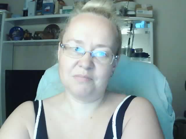 Viola27 Adult Chat August 8, 2026