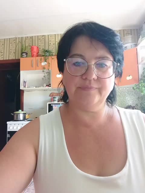 Tanya19722 Adult Chat August 8, 2026
