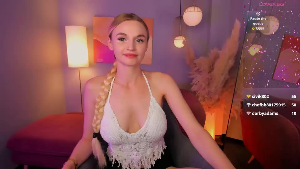 _mila_lux_ Adult Chat August 8, 2026