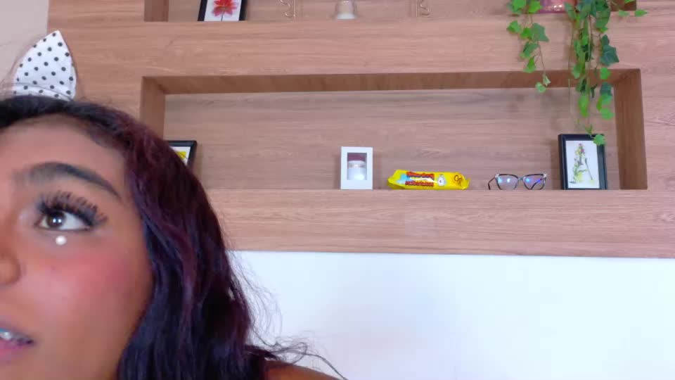 mikaellafoxx Adult Chat August 8, 2026