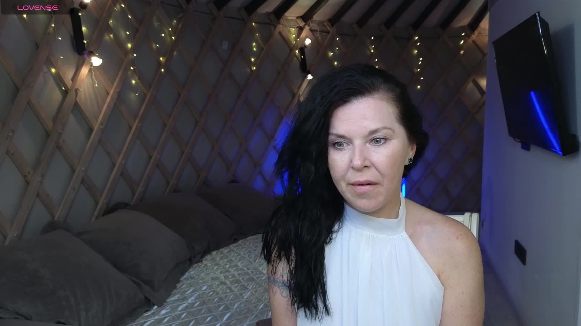 LinaaJoy Adult Chat August 8, 2026