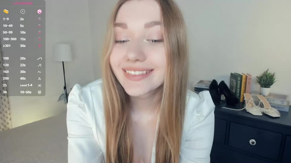 laviniahoutz Adult Chat August 8, 2026
