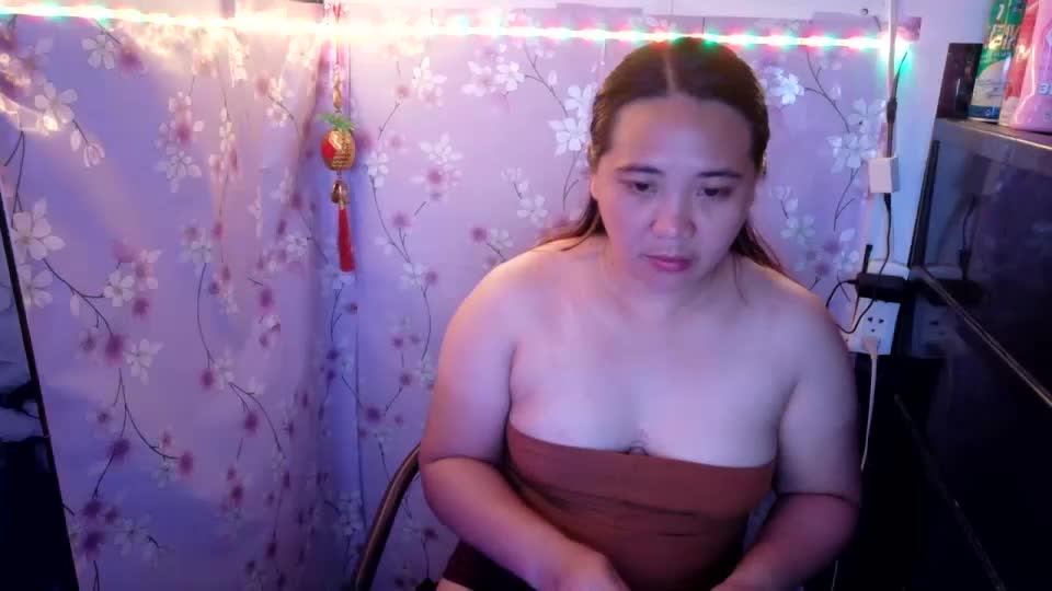 urhotjen Adult Chat August 8, 2026
