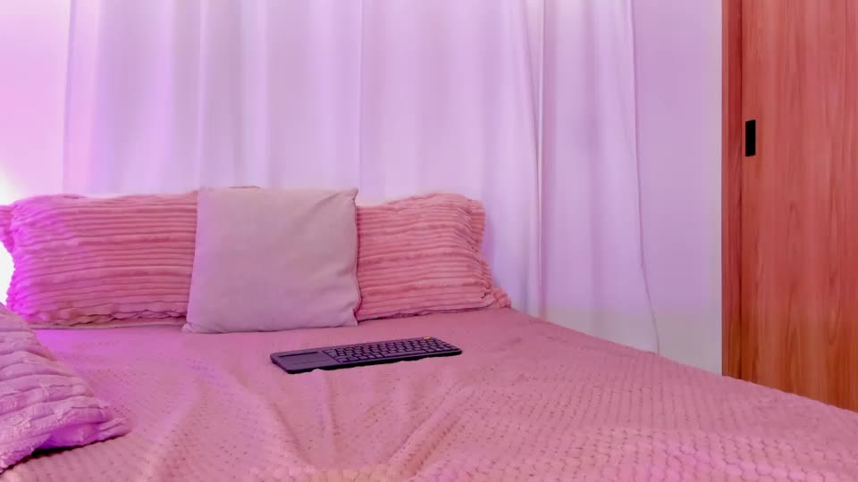aishapeyton_ Adult Chat August 8, 2026
