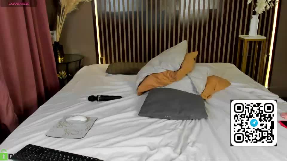 bella_stewartt Adult Chat August 8, 2026