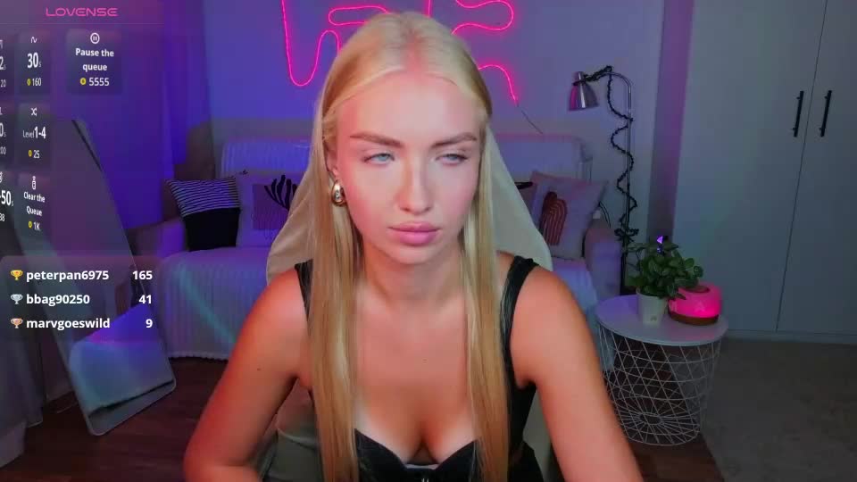 blonde_vibe Adult Chat August 9, 2026