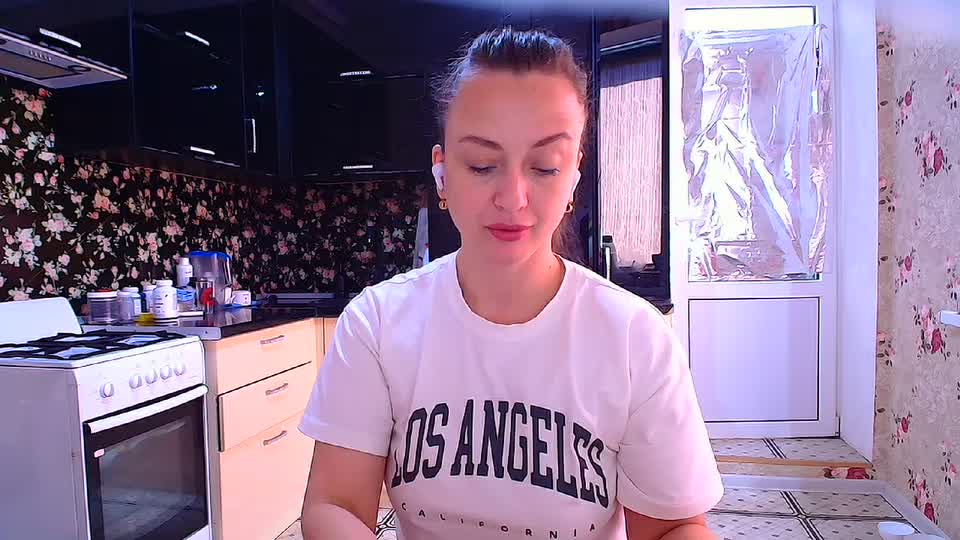 Bonita_ Adult Chat August 8, 2026